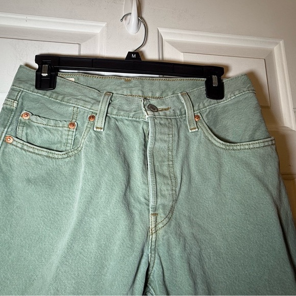 Vintage Sage Mint Green Button Fly Levi’s 501 26x30 Straight Leg BOHO 90’s - Picture 2 of 13